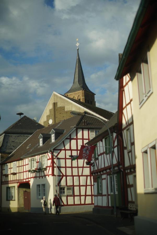 Ferienwohnung Ahrtalblick Sinzig Exterior photo